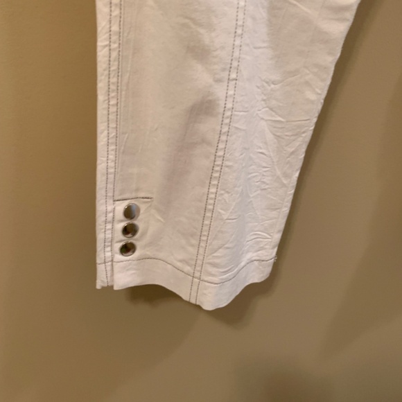 WHITE CROPPED LUCIEN DAUNCIS COLLECTION PANTS - SIZE 27 (4) - Picture 9 of 10